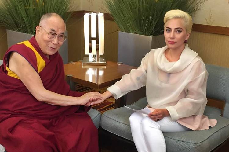 Dalai Lama e Lady Gaga Reprodução/Instagram
