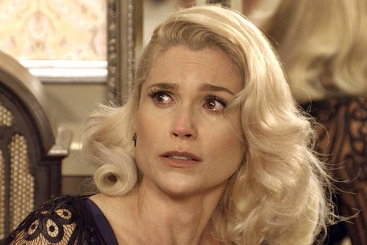 Eta Mundo Bom - Sandra leva tapa TV Globo/Reprodução