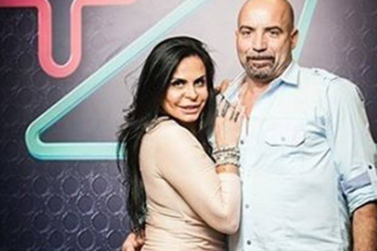 Gretchen faz novo procedimento estético