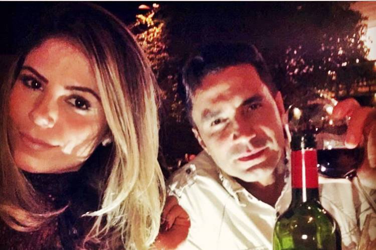 Latino está saindo com modelo Fitness