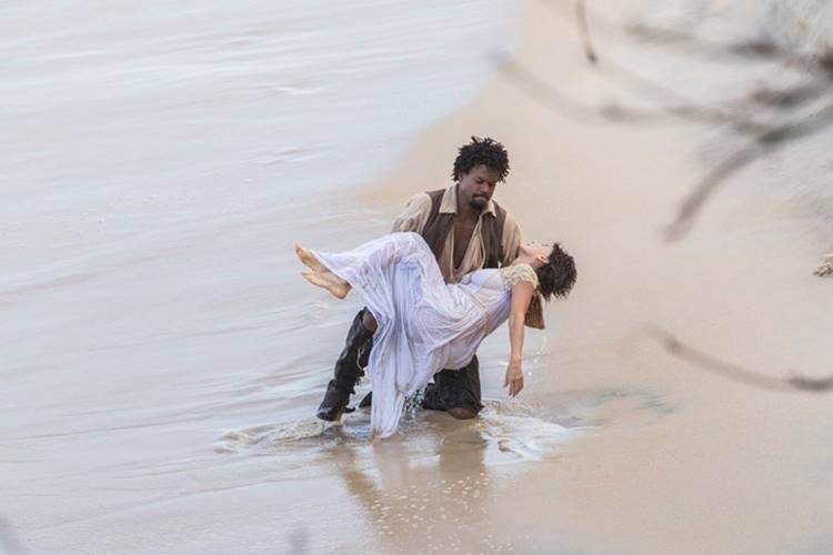 Liberdade Liberdade - Saviano socorre Dionisia Felipe Monteiro/Gshow/Reprodução