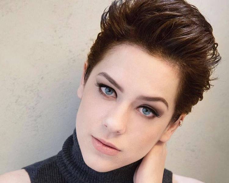 Sophia Abrahão muda o visual de novo