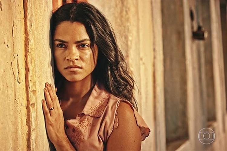 Luzia descobre pista de traição