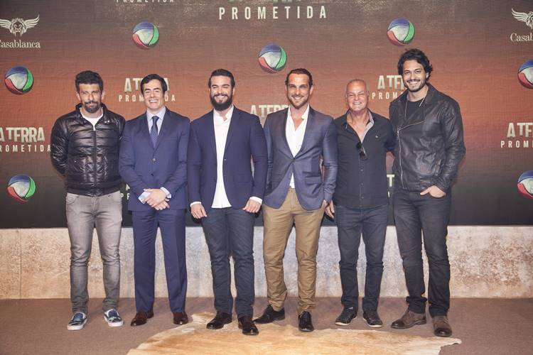 A Terra Prometida - Elenco Edu Moraes/Record