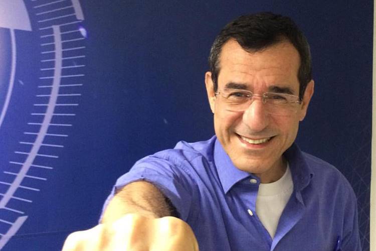 Jornalista Arnaldo Duran é diagnosticado com a Síndrome de Machado-Joseph