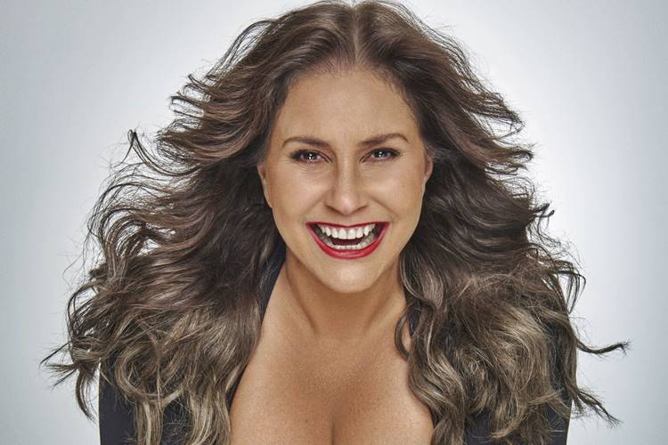 Fafá de Belém adia gravação do seu DVD em São Paulo