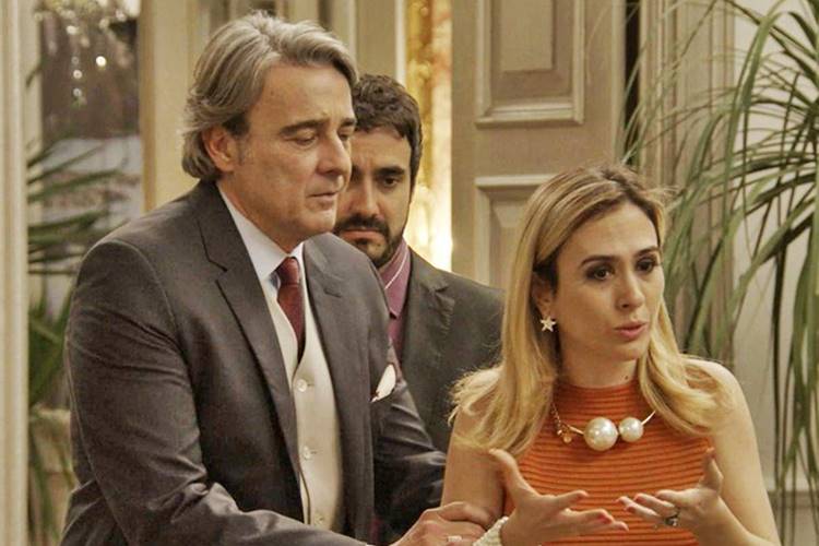 Haja Coração - Fedora está inconsolável TV Globo/Reprodução