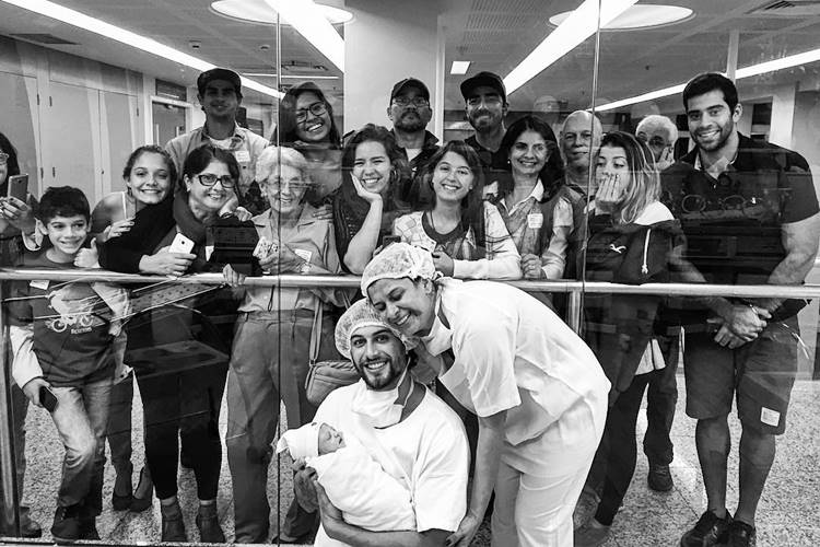 Jesus Luz com a familia Reprodução/Instagram