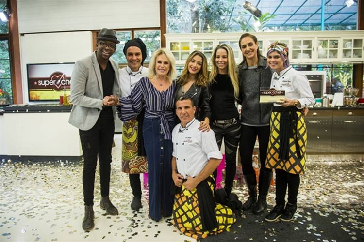 Julianne Trevisol é a campeã do Super Chef Celebridades 2016