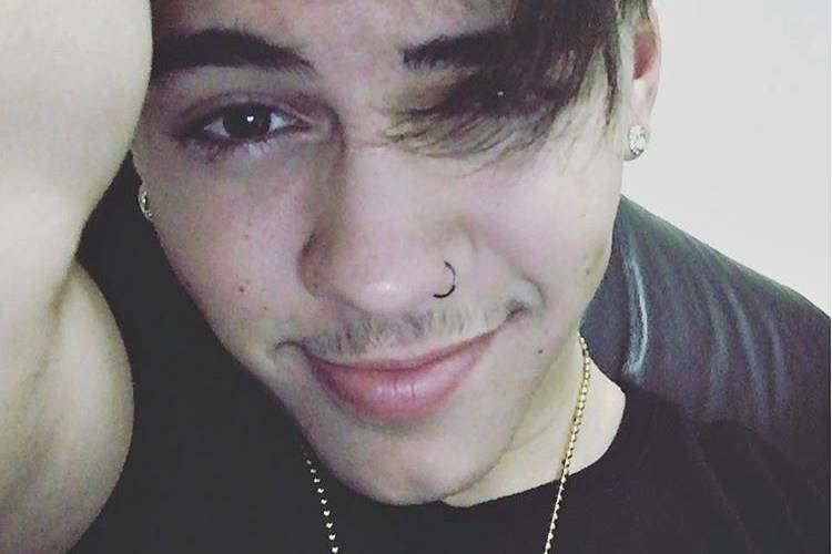 Após posts polêmicos, Biel vai abandonar carreira e morar fora do país