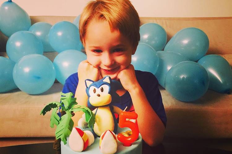 Ex-namorado de Dani Winits, Amaury Nunes está cuidando do filho da atriz