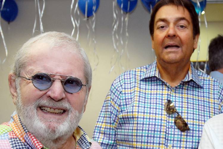 Jô Soares recebe pela primeira vez Faustão em seu programa