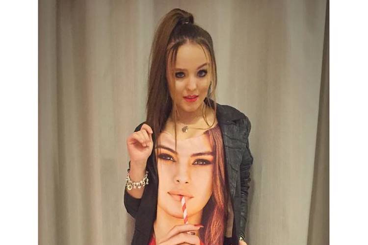 Larissa Manoela vai abrir show de Selena Gomez no Brasil