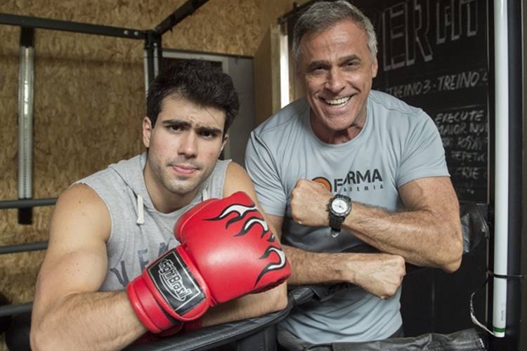 Rômulo começa a treinar boxe na academia Forma