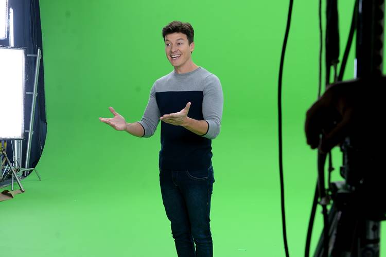 Rodrigo Faro grava campanha publicitária em São Paulo