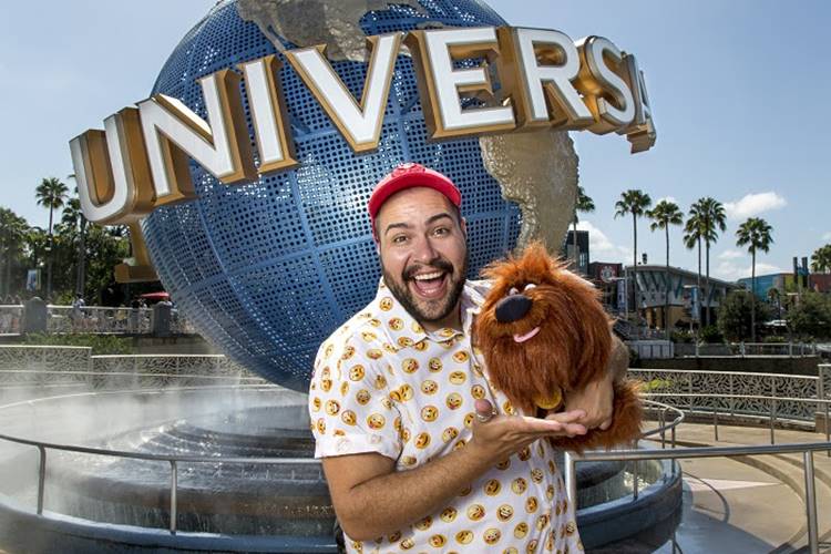 Tiago Abravanel curte dia no Universal Orlando Resort