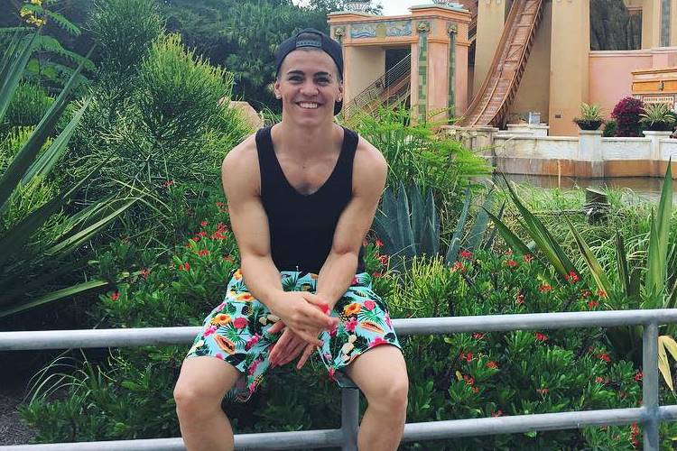 Biel falta a primeira audiência com jornalista e o encontro é remarcado