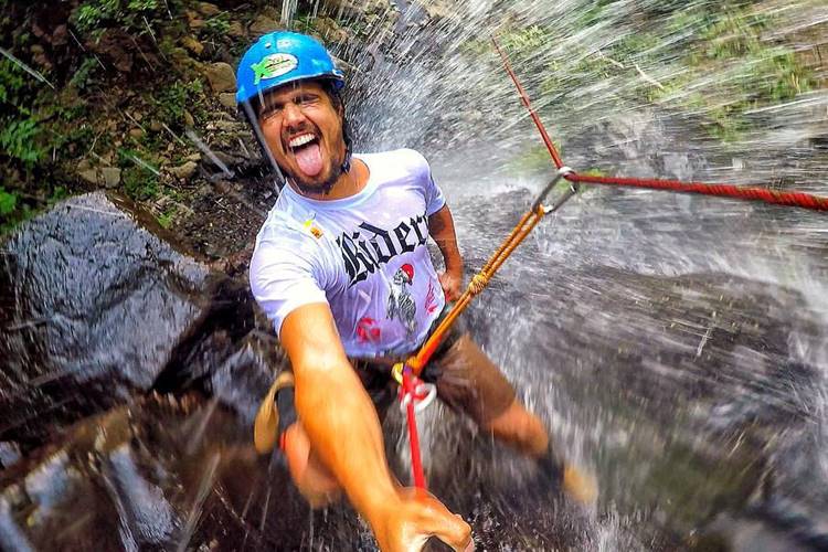 Depois de três meses na estrada, Caio Castro chega em Sampa – Confira fotos da viagem!
