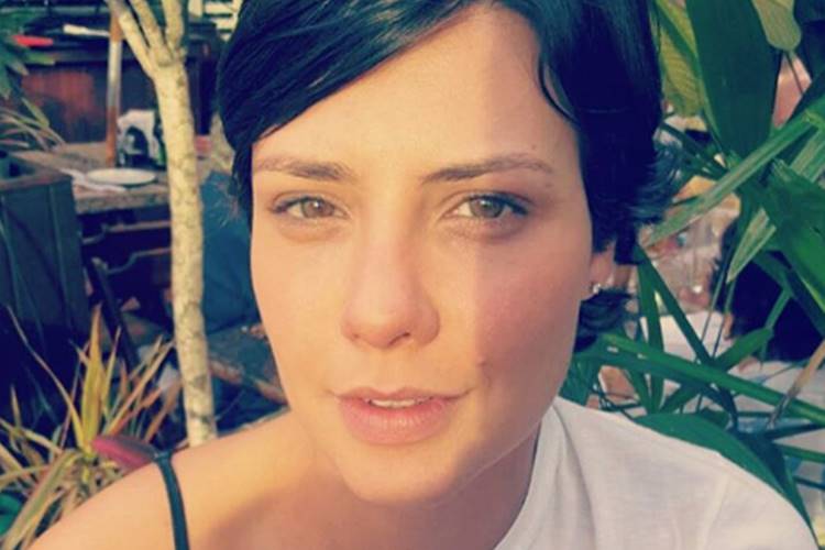 Camila Rodrigues termina casamento