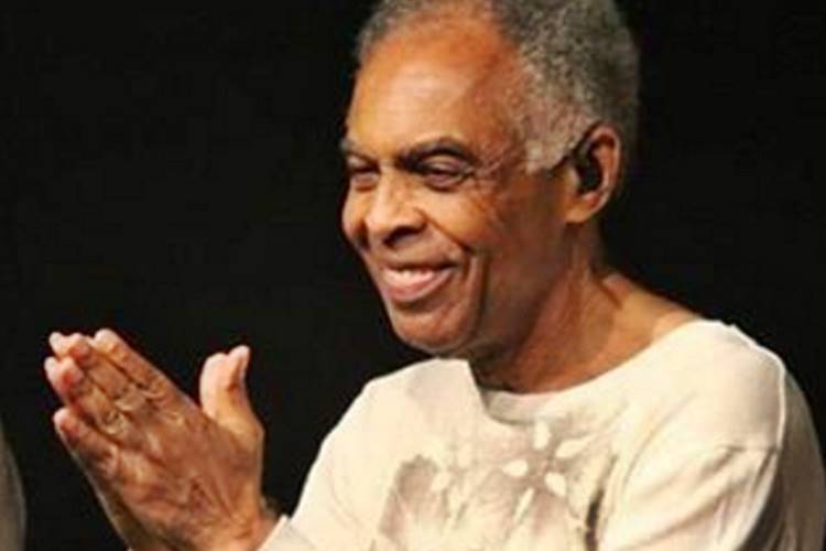 Gilberto Gil segue internado no hospital em São Paulo