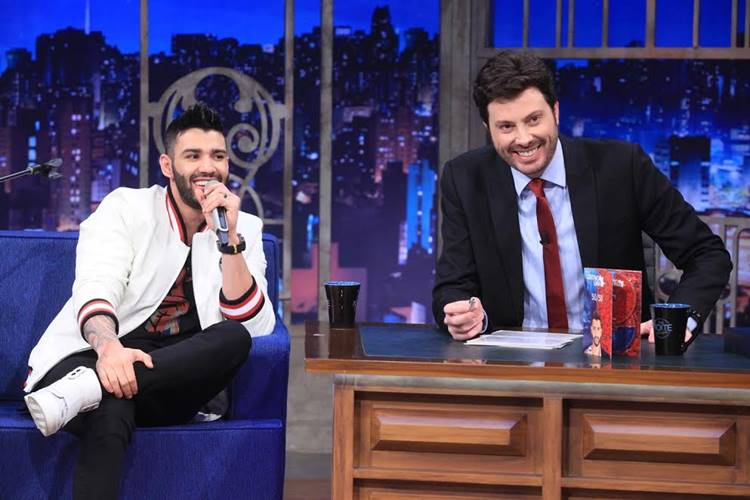 Gusttavo Lima é o convidado de Danilo Gentili no ‘The Noite’