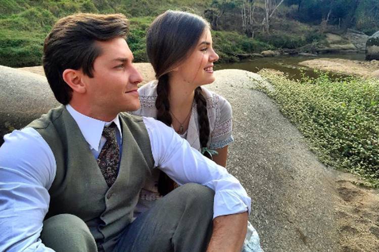 Klebber Toledo interrompe entrevista de Camila Queiroz