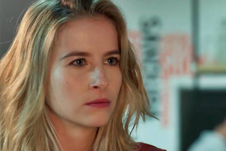 Bárbara é grosseira com Joana