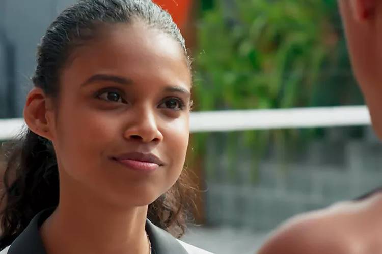 Joana descobre noivado de Gabriel e Bárbara