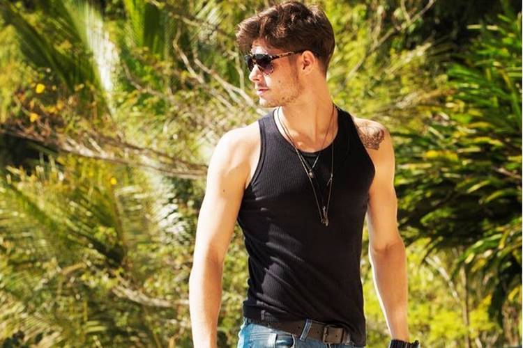 Rafael Vitti exibe novo visual de seu personagem em “Rock Story”