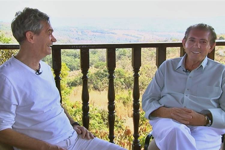 Em entrevista inédita, Serginho Groisman conversa com o médium João de Deus