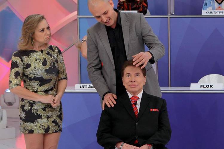 Silvio Santos inventa de ser hipnotizado e é líder de audiência no RJ