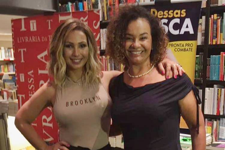 Valesca Popozuda lança biografia no Rio de Janeiro