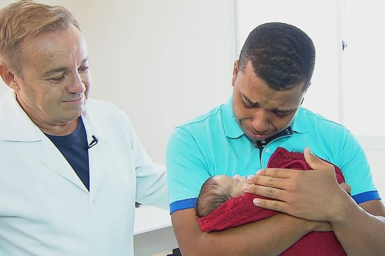 Gugu conta história da pequena Emanuelle, que cresceu na barriga da mãe com morte cerebral