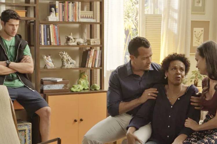 Haja Coracao - Nair fala com os filhos TV Globo/Reprodução