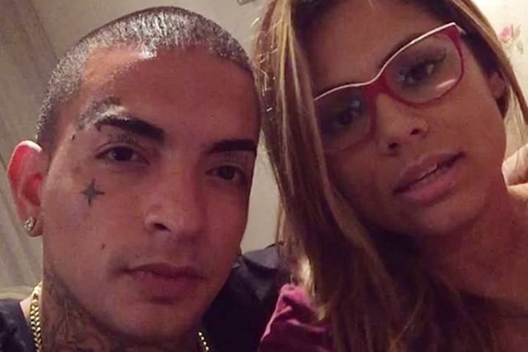 Lexa e MC Guimê relatam pânico em voo