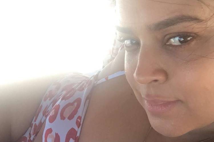 Preta Gil posta foto de biquíni e fãs comentam