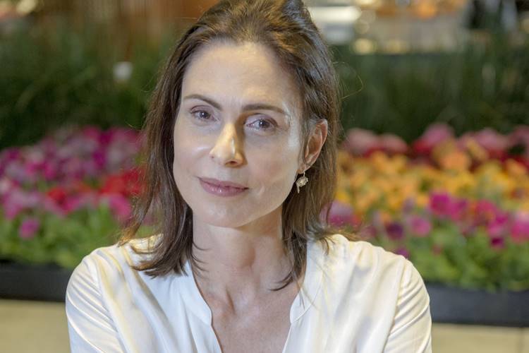 Silvia Pfeifer, Zezé Motta e Gracindo Júnior vão fazer novela em Portugal