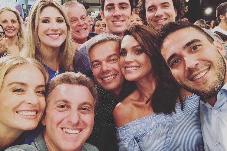 Atores da Globo gravam vinheta de fim de ano