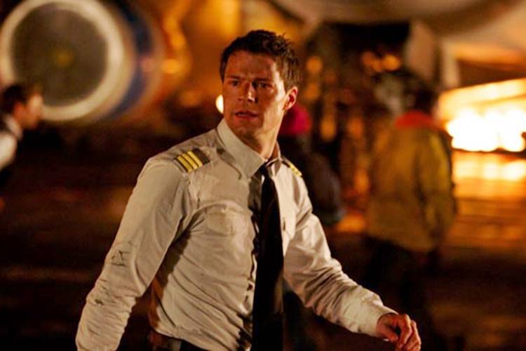 Tela Quente exibe o filme ‘Voo de Emergência’