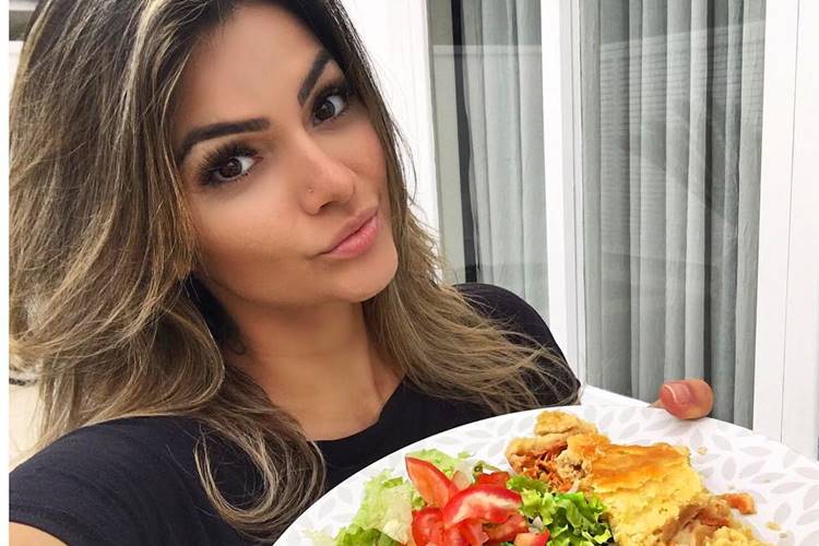 Fama de Kelly Key causa mal estar entre colegas na faculdade