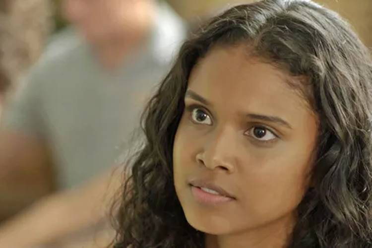 Joana diz para Gabriel que está apaixonada por Giovane