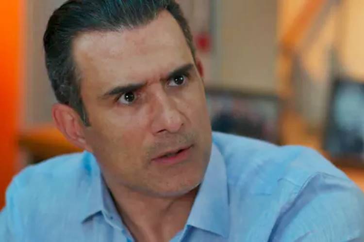 Malhação: Ricardo pressiona Joana para saber sobre namoro com Giovane