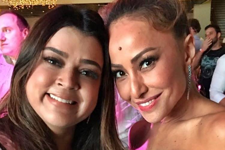 Sabrina Sato reúne famosos em jantar beneficente