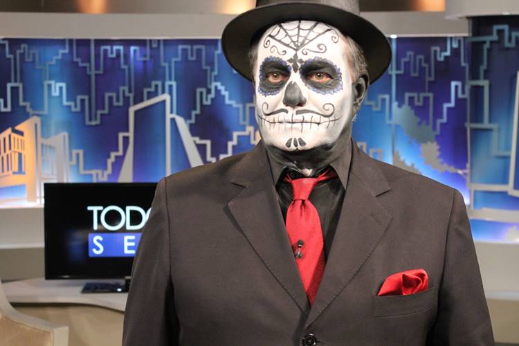 Ronnie Von entra no clima de ‘Dia de los Muertos’