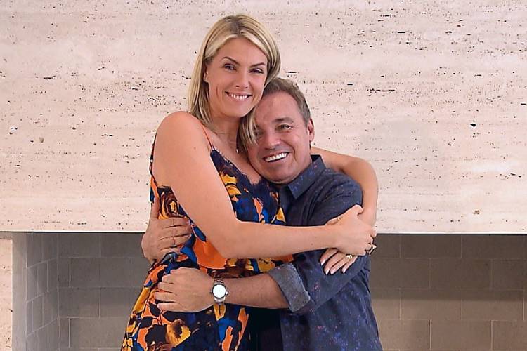 Com entrevista de Ana Hickmann, Gugu vence Ratinho