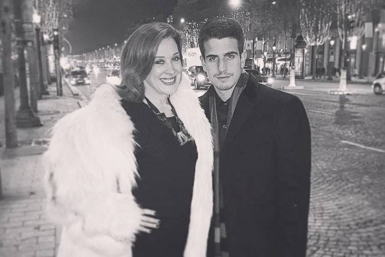 Em dia de aniversário, Claudia Raia recebe homenagem de Enzo Celulari