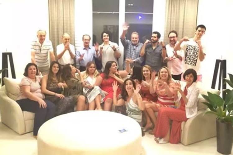 Separada de William Bonner, Fátima Bernardes passa Natal com a família