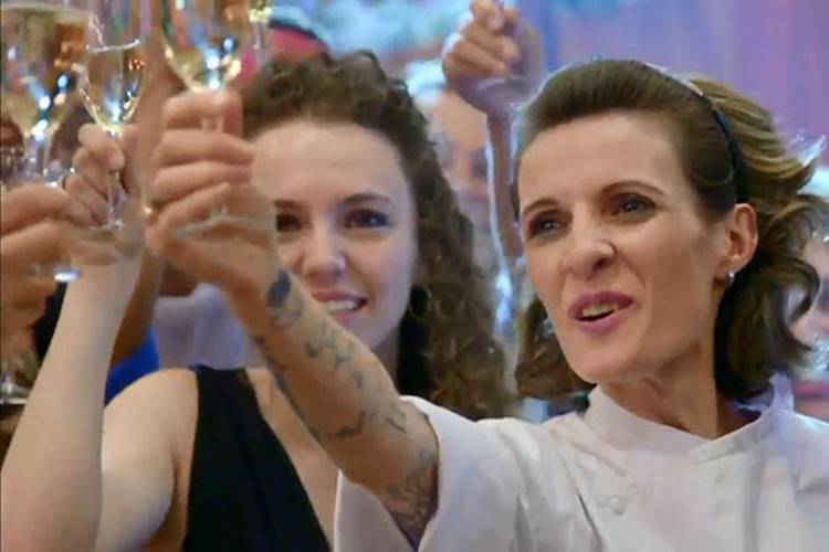 Hells Kitchen - Cris Mota vencedora