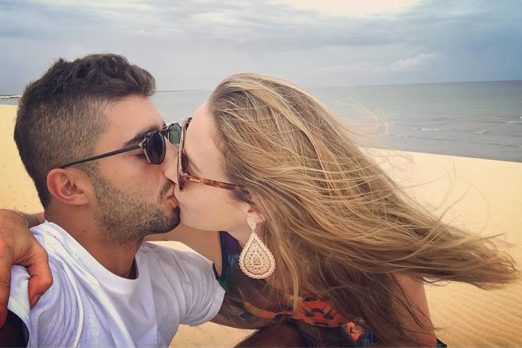 Luana Piovani e Pedro Scooby curtem segunda lua de mel no Ceará