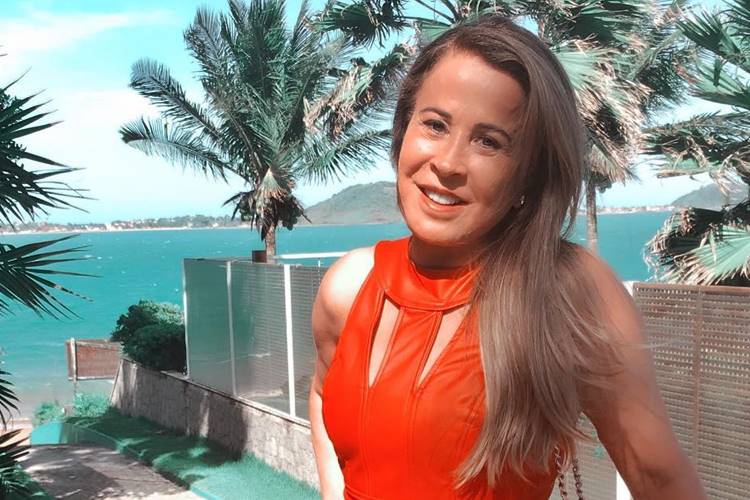 Zilu rebate alfinetada de irmã de Zezé Di Camargo